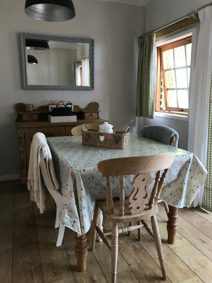 Stapehill Lodge B&B Hampreston Exteriér fotografie