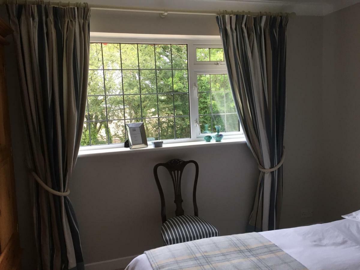 Stapehill Lodge B&B Hampreston Exteriér fotografie